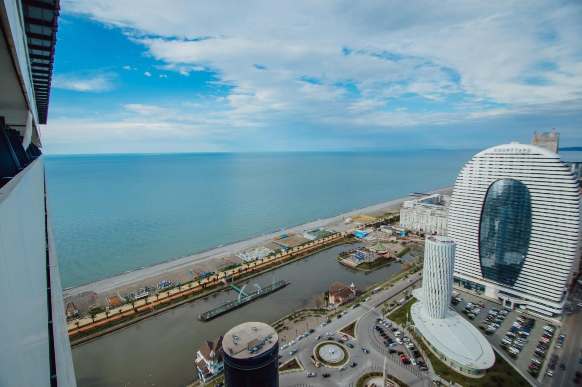 Orbi City Center Sea View Batumi Exterior photo